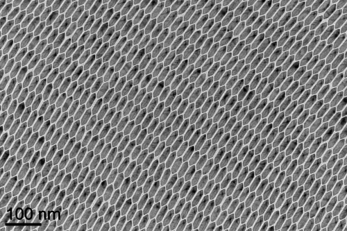 Hexagon-shaped nanoplates 