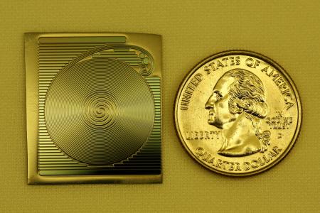 A photograph of the spiral chip-based optical resonator
