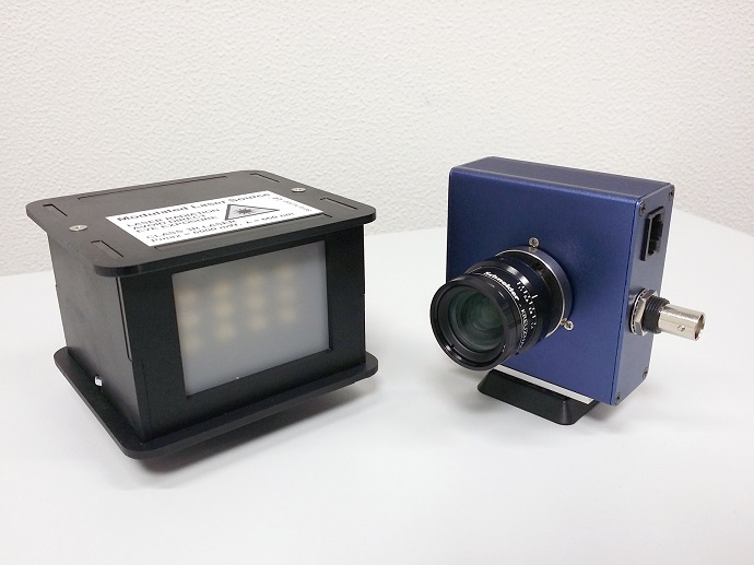 Photo of the setup consisting of light source and camera