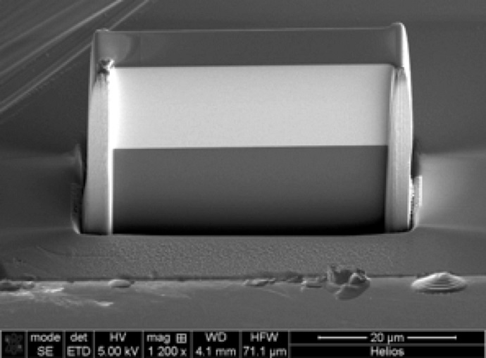 Scanning electron microscope image of the novel X-ray lens