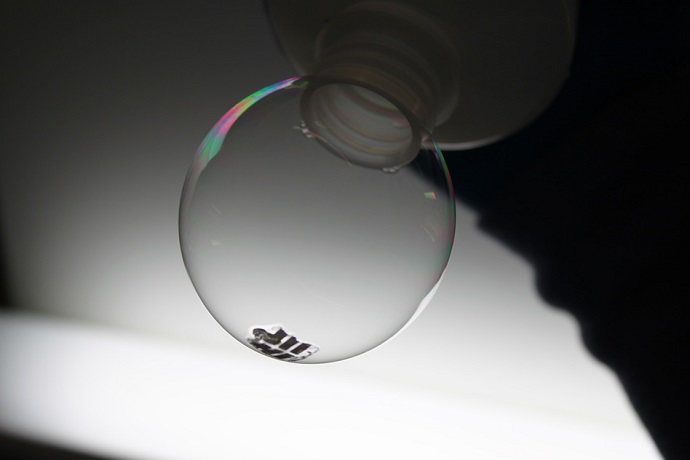 Solar cells as light as a soap bubble