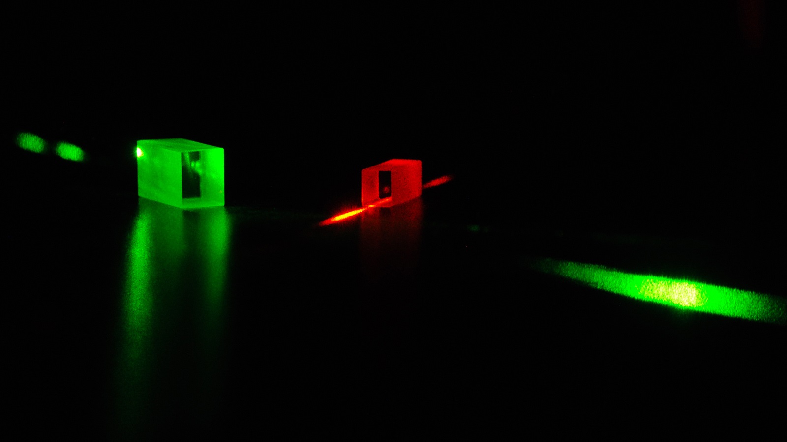This image shows crystals used for storing entangled photons
