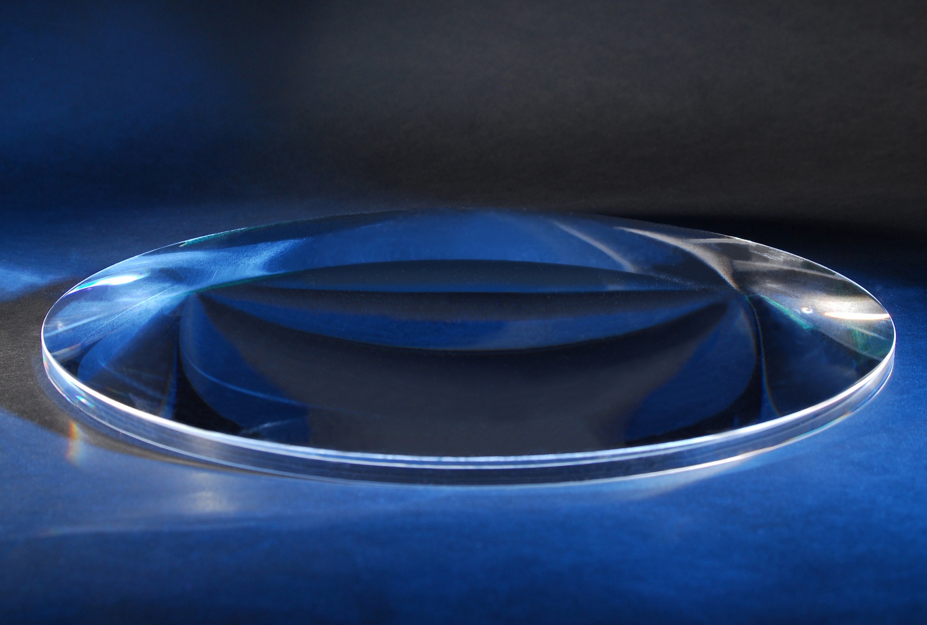 large diameter aspheric lens