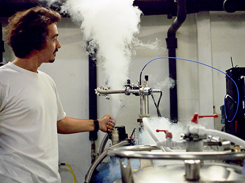 Miguel J. Carballido running the first test of the new qubit.